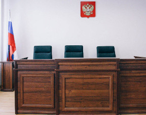 Мебель для залов суда. Интерьер 2. Калуга. Арбитражный городской суд